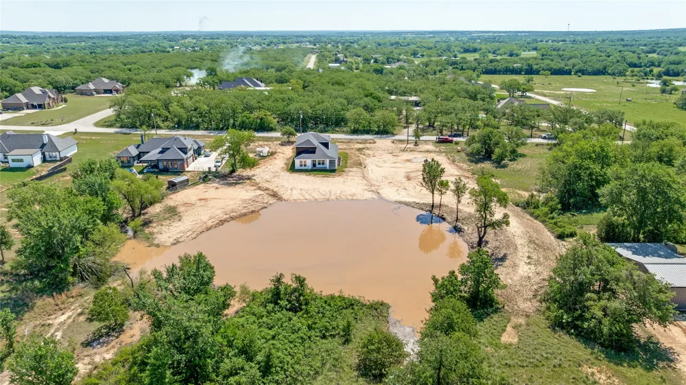121 County Road 3471 Paradise, TX 76073