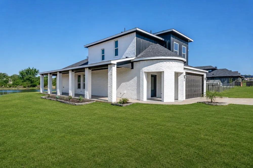 121 County Road 3471 Paradise, TX 76073
