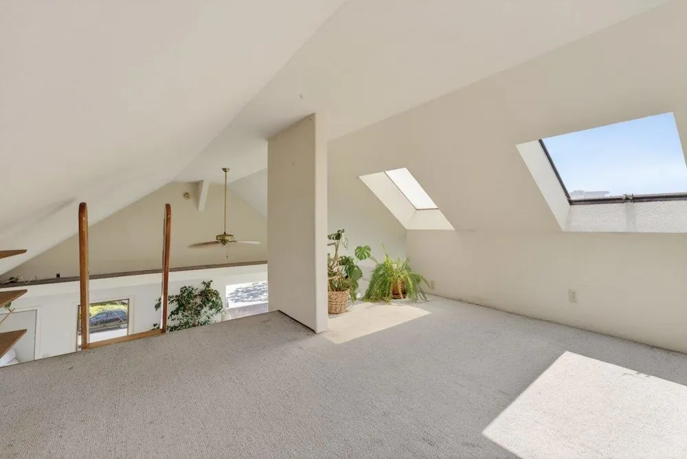 1010 Pelton Avenue Santa Cruz, CA 95060
