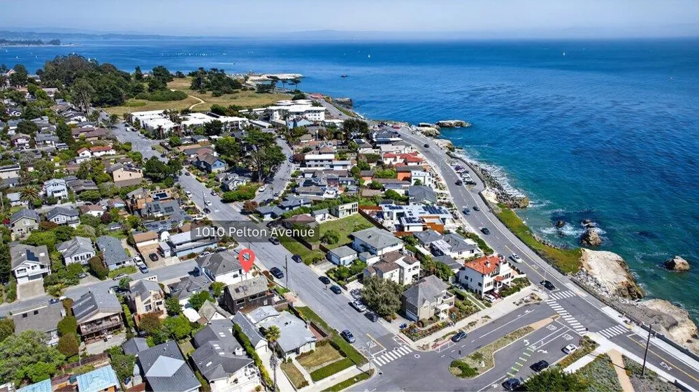 1010 Pelton Avenue Santa Cruz, CA 95060