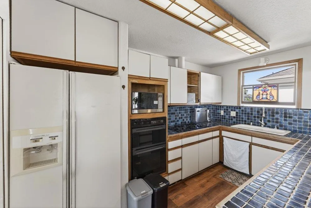 1010 Pelton Avenue Santa Cruz, CA 95060