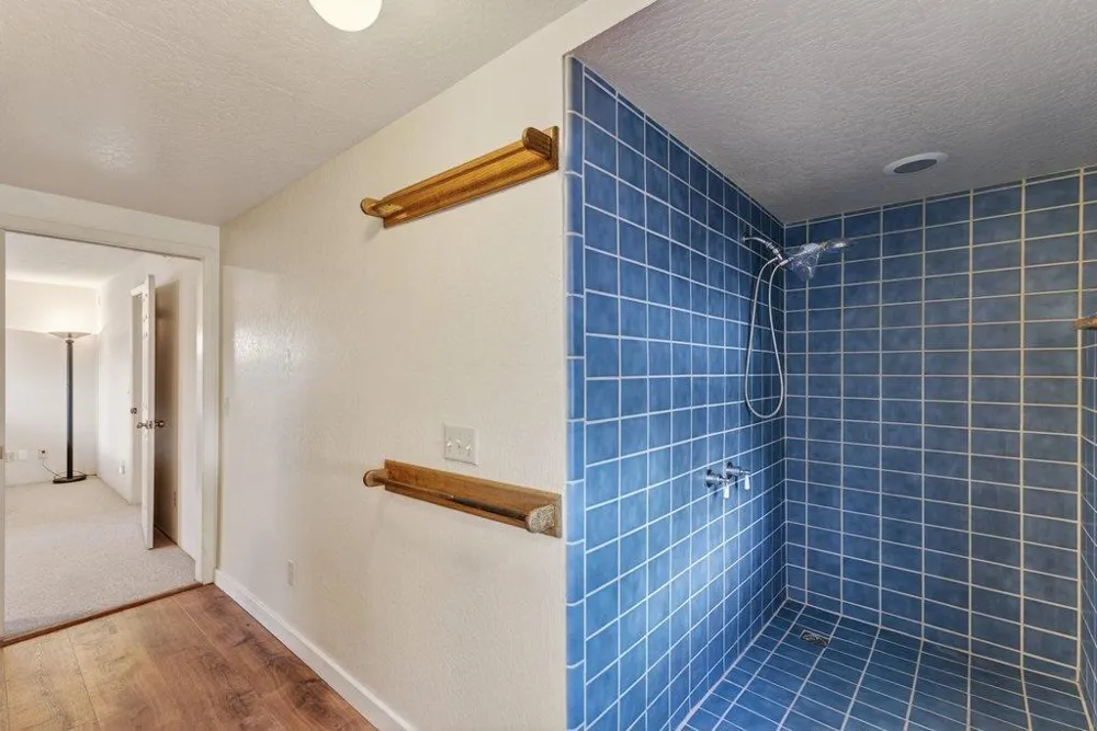 1010 Pelton Avenue Santa Cruz, CA 95060
