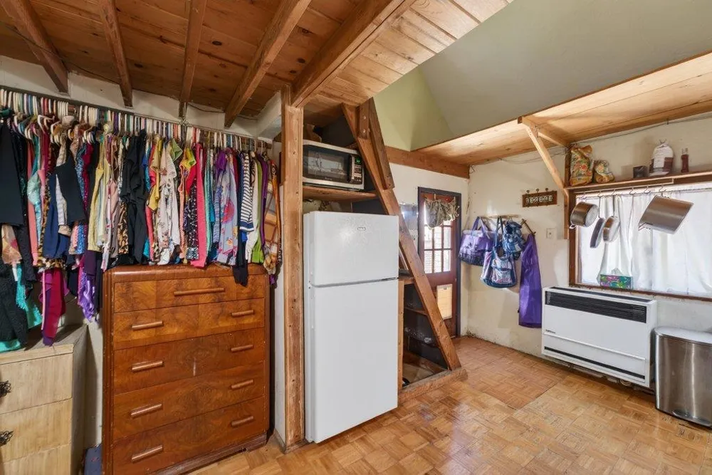 1010 Pelton Avenue Santa Cruz, CA 95060