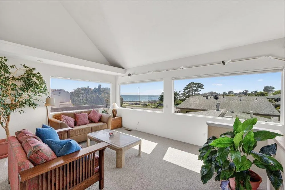 1010 Pelton Avenue Santa Cruz, CA 95060