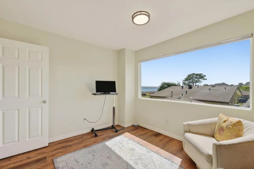 1010 Pelton Avenue Santa Cruz, CA 95060