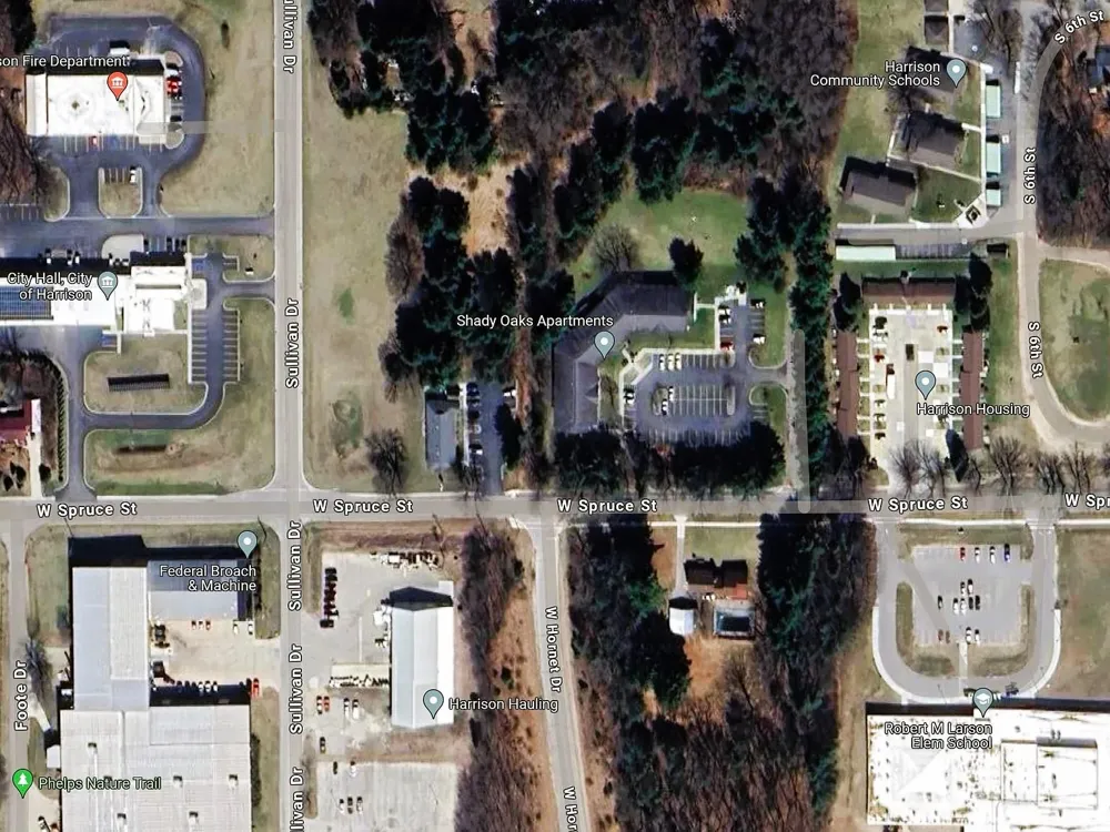 728 W Spruce St Harrison, MI 48625