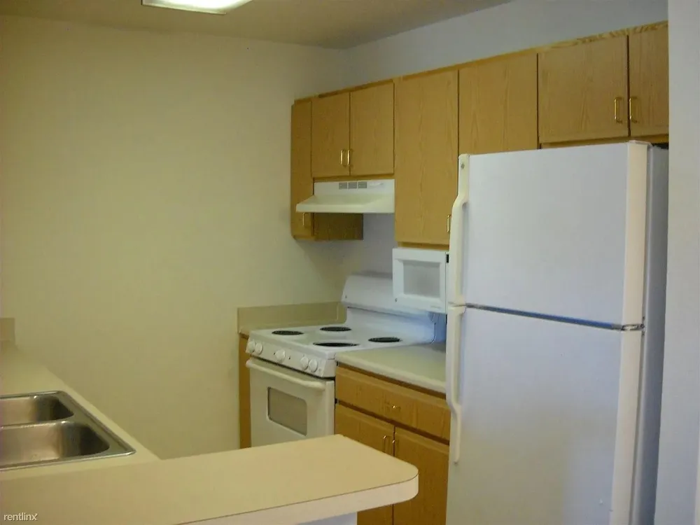 530 Michigan Ave Other, MI 49663