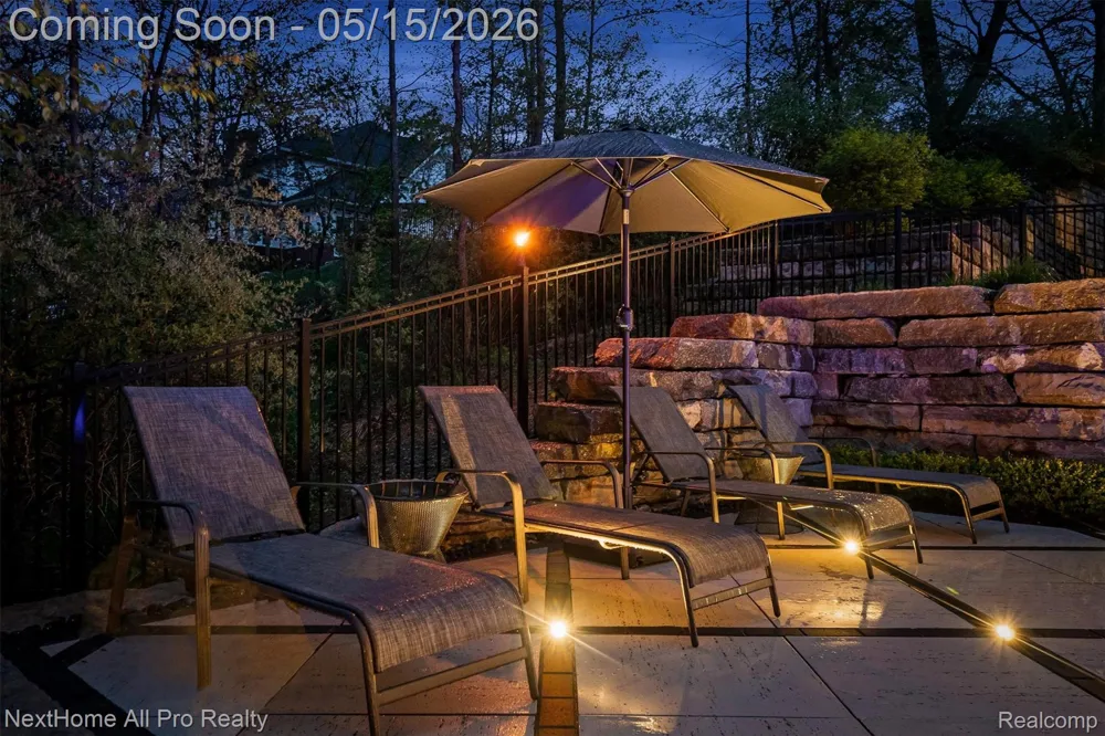 12385 Boulder Pass Drive Brighton Township, MI 48380