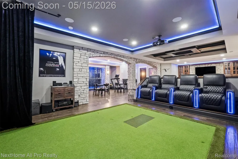 12385 Boulder Pass Drive Brighton Township, MI 48380
