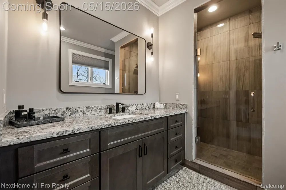 12385 Boulder Pass Drive Brighton Township, MI 48380