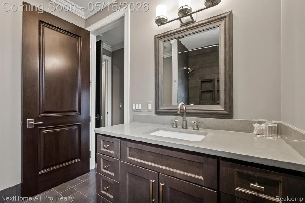 12385 Boulder Pass Drive Brighton Township, MI 48380