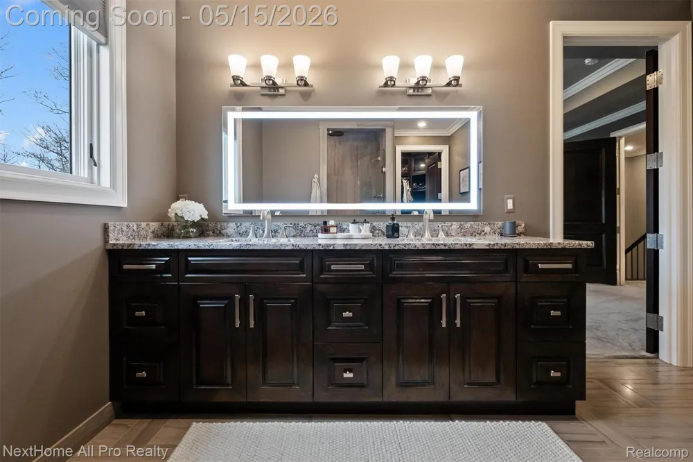 12385 Boulder Pass Drive Brighton Township, MI 48380