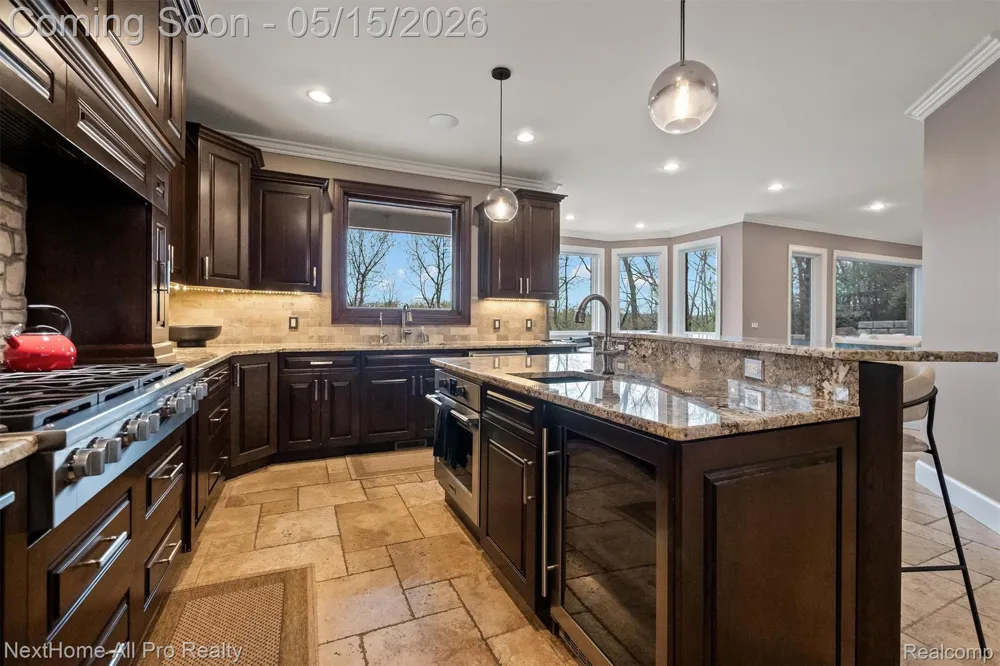 12385 Boulder Pass Drive Brighton Township, MI 48380