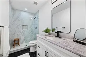 5911 Sheridan Ave Lane #C202 Austin, TX 78723
