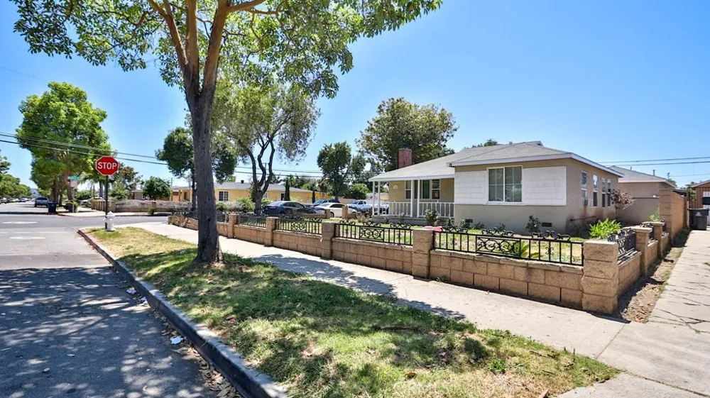 1246 S Baker Street Santa Ana, CA 92707
