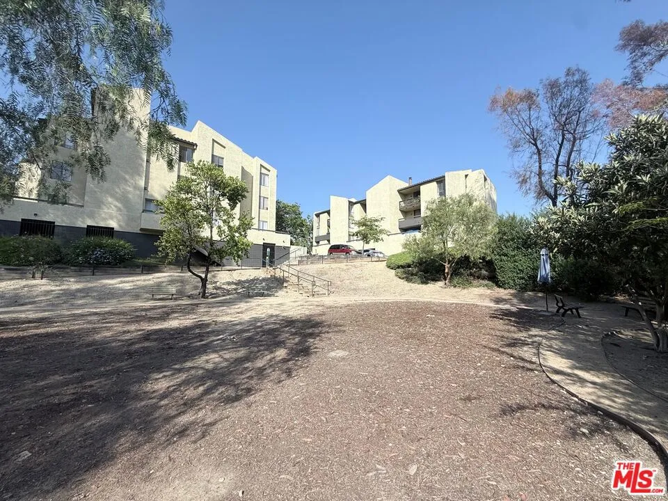 4000 Via Marisol #105 Los Angeles, CA 90042