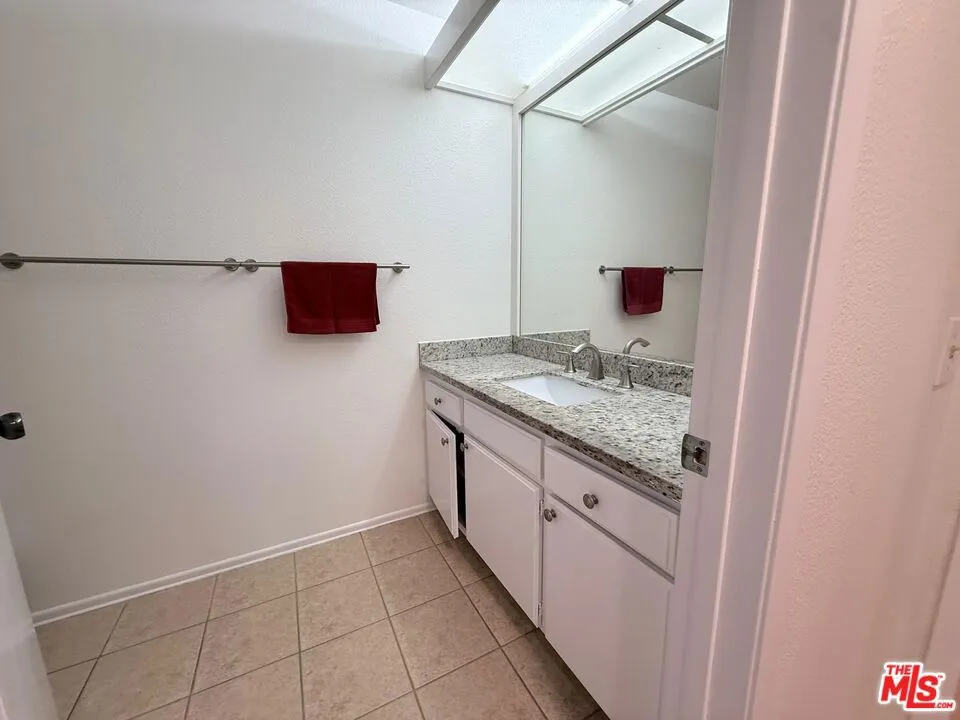 4000 Via Marisol #105 Los Angeles, CA 90042