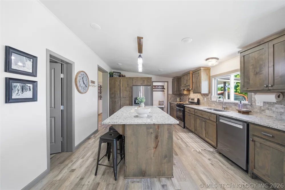 394850 W 4000 ROAD Skiatook, OK 74070