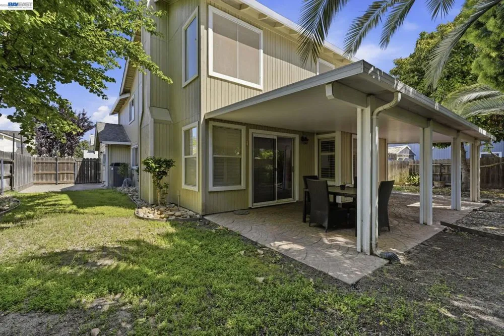 1137 Hidden Meadow Pl Manteca, CA 95337