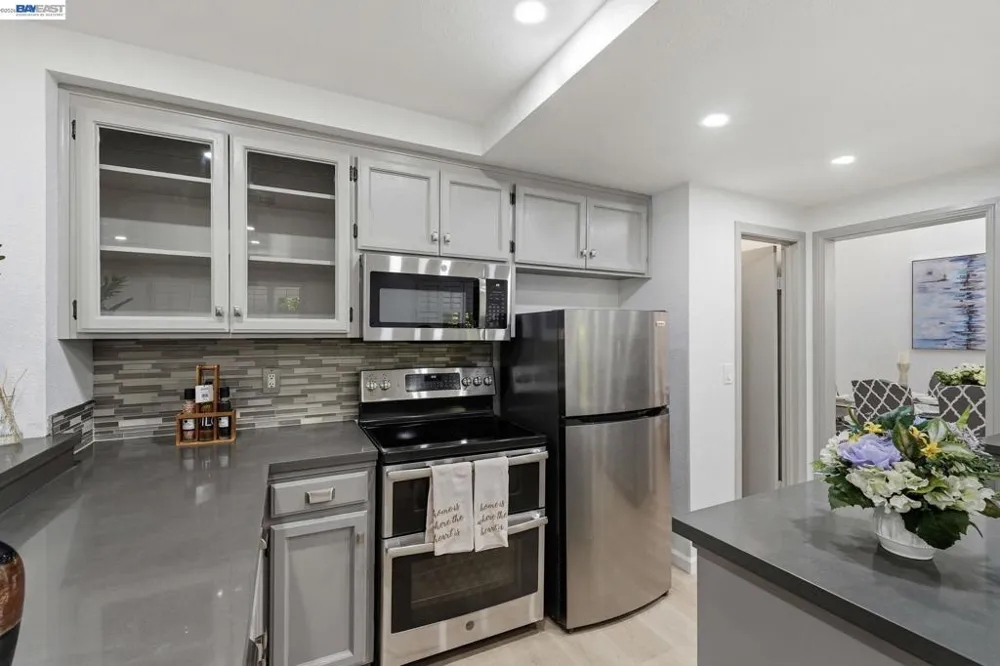 1137 Hidden Meadow Pl Manteca, CA 95337