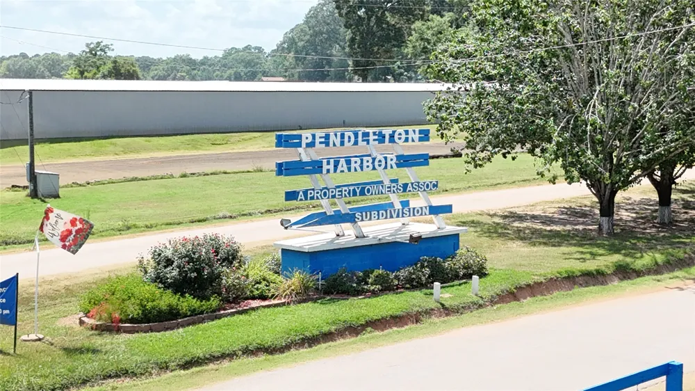 460 Admiral Drive Hemphill, TX 75948