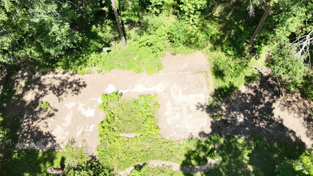 460 Admiral Drive Hemphill, TX 75948