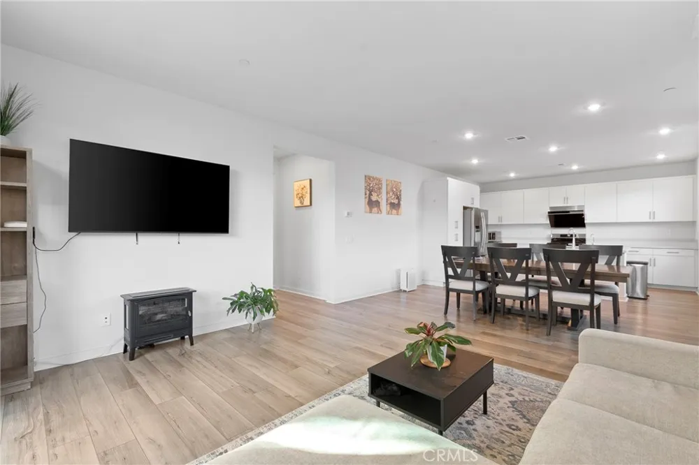 15946 Caterpillar Fontana, CA 92336