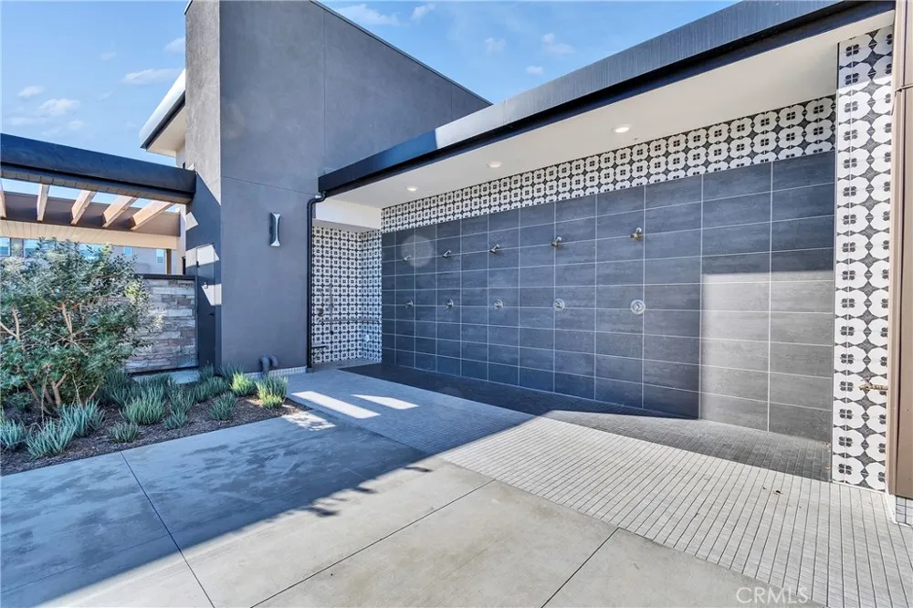 15946 Caterpillar Fontana, CA 92336