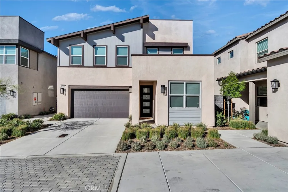 15946 Caterpillar Fontana, CA 92336