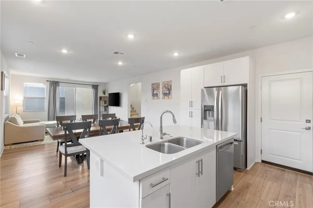 15946 Caterpillar Fontana, CA 92336