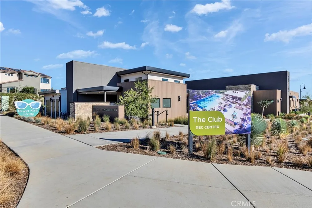 15946 Caterpillar Fontana, CA 92336