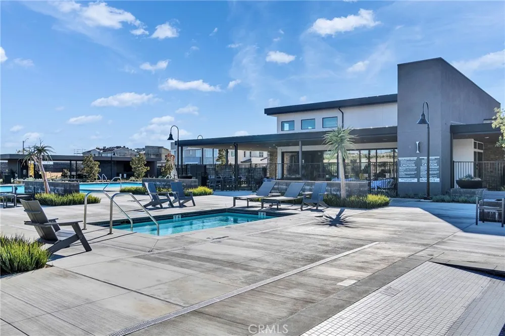 15946 Caterpillar Fontana, CA 92336