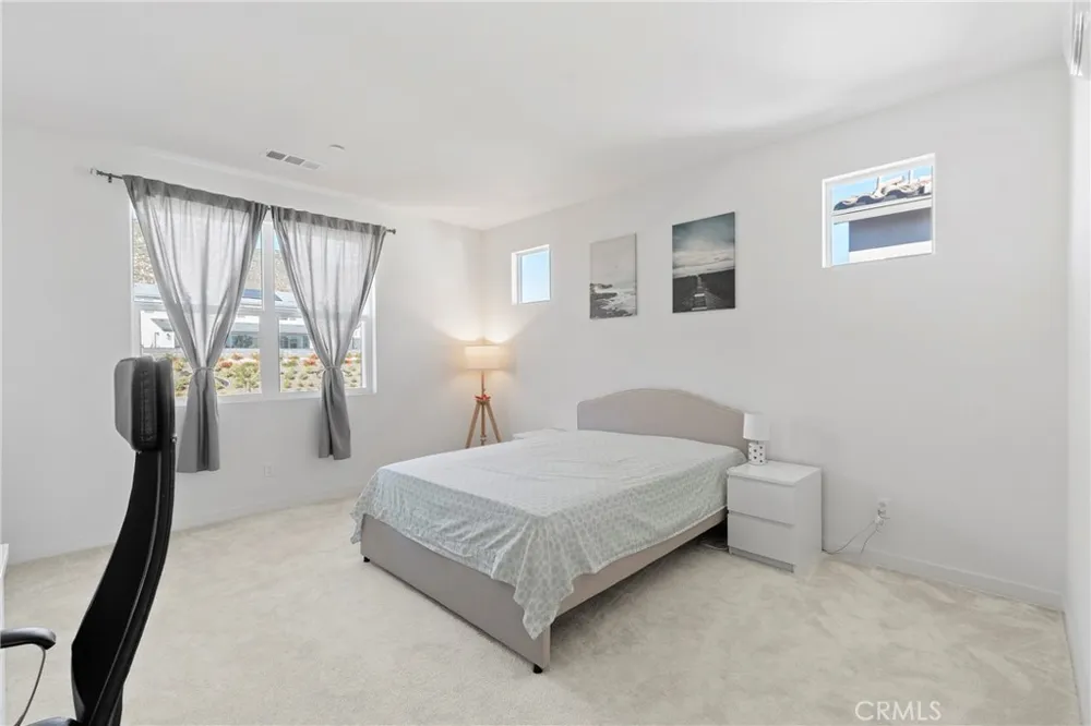 15946 Caterpillar Fontana, CA 92336