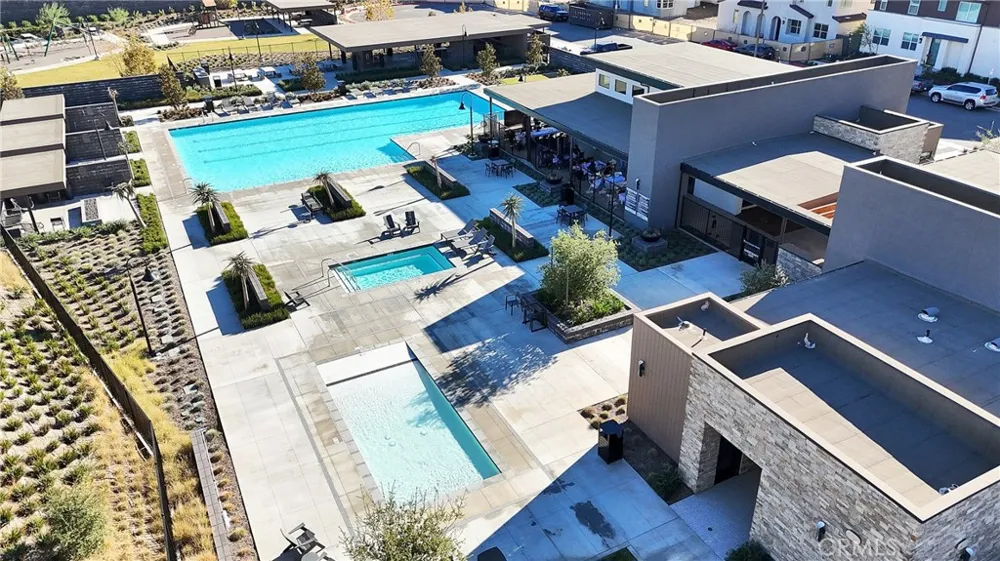 15946 Caterpillar Fontana, CA 92336
