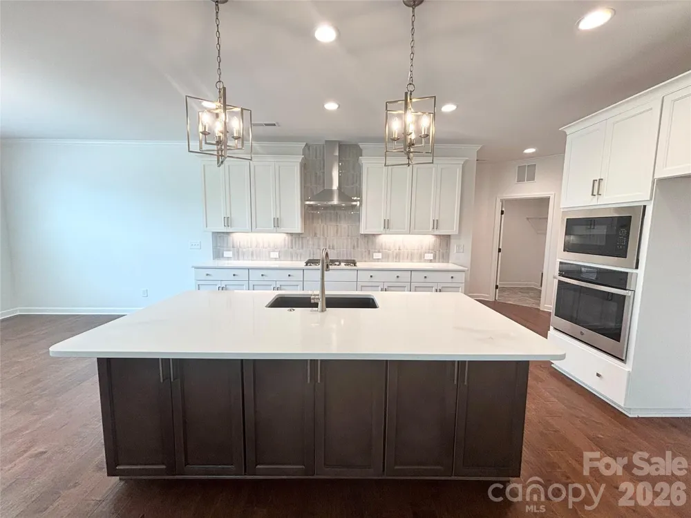 527 Oleander Street Mount Pleasant, NC 28124