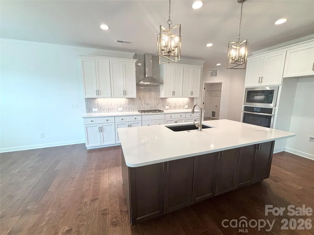 527 Oleander Street Mount Pleasant, NC 28124