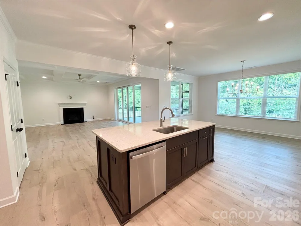 6823 Glen Abbey Lane Mount Pleasant, NC 28124