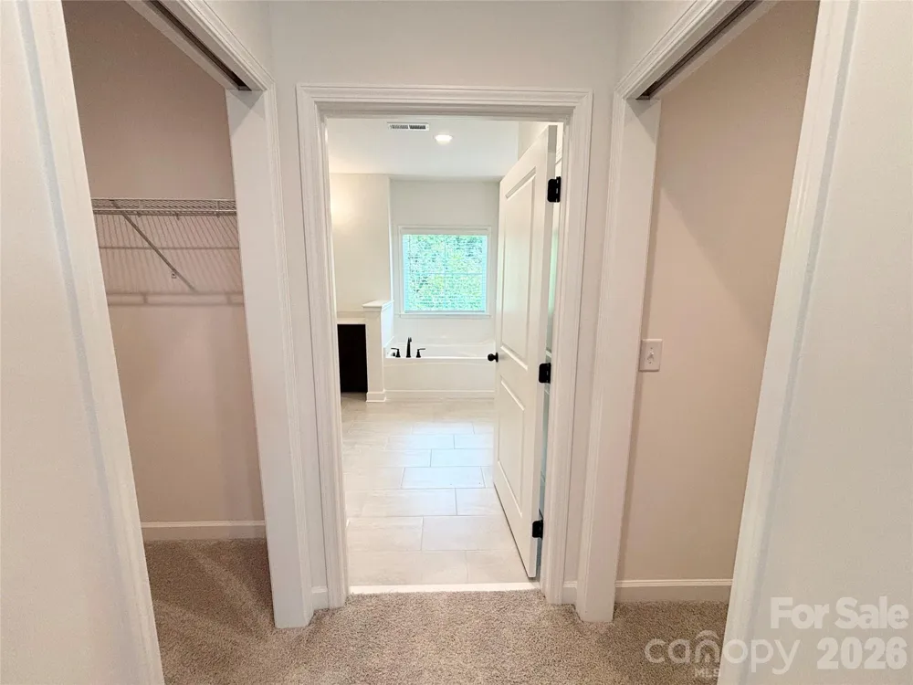 6823 Glen Abbey Lane Mount Pleasant, NC 28124