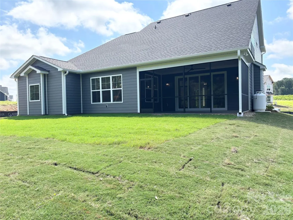 6823 Glen Abbey Lane Mount Pleasant, NC 28124