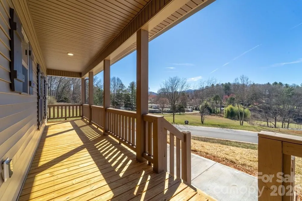 50 Fairview Street Franklin, NC 28734
