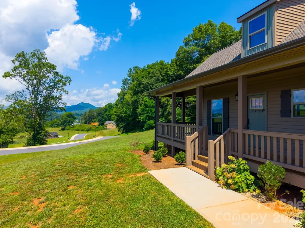 50 Fairview Street Franklin, NC 28734