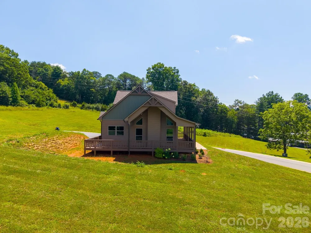 50 Fairview Street Franklin, NC 28734