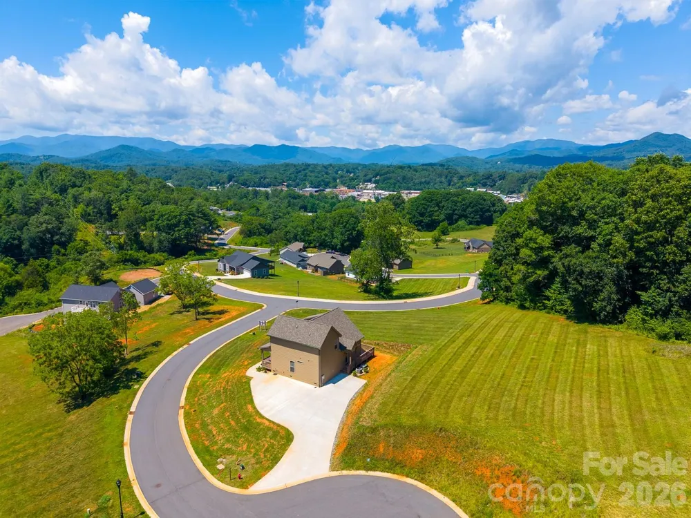 50 Fairview Street Franklin, NC 28734