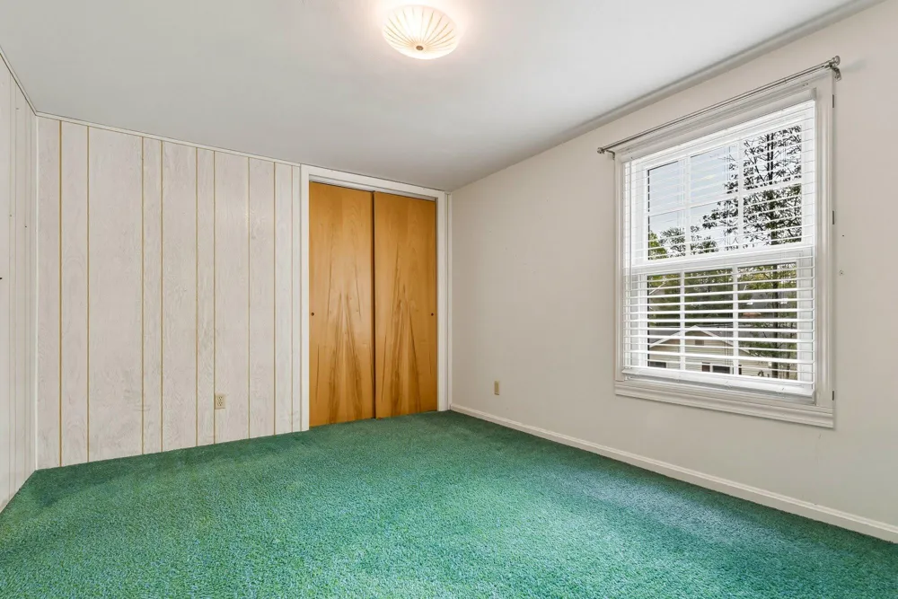 434 Crooked Lake Drive W Kalamazoo, MI 49009