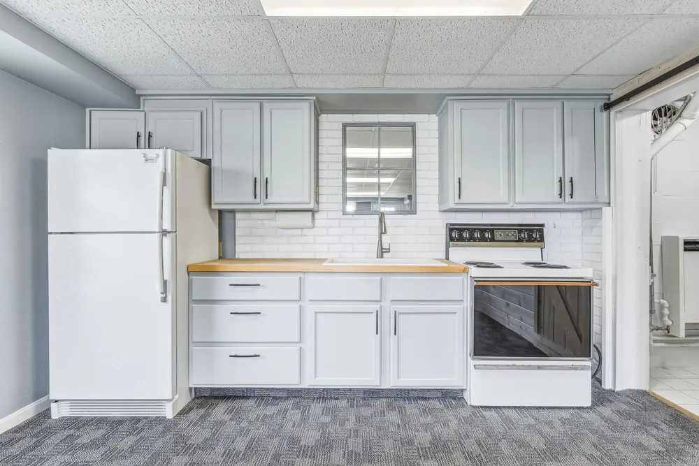 434 Crooked Lake Drive W Kalamazoo, MI 49009