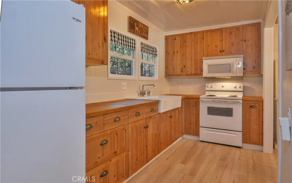 27245 Little Bear Blue Jay, CA 92317
