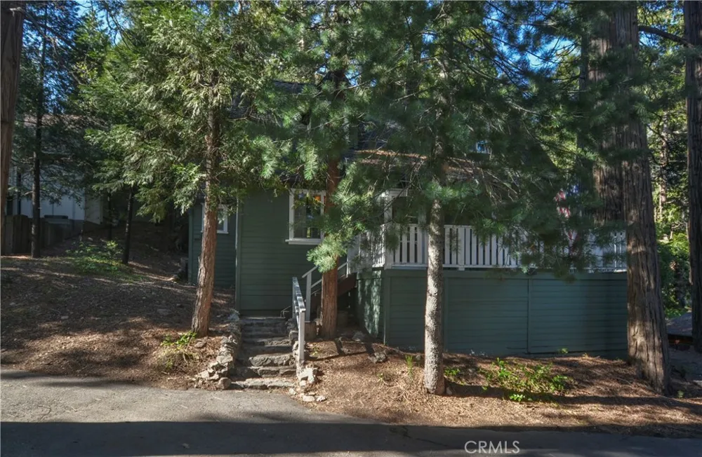 27245 Little Bear Blue Jay, CA 92317