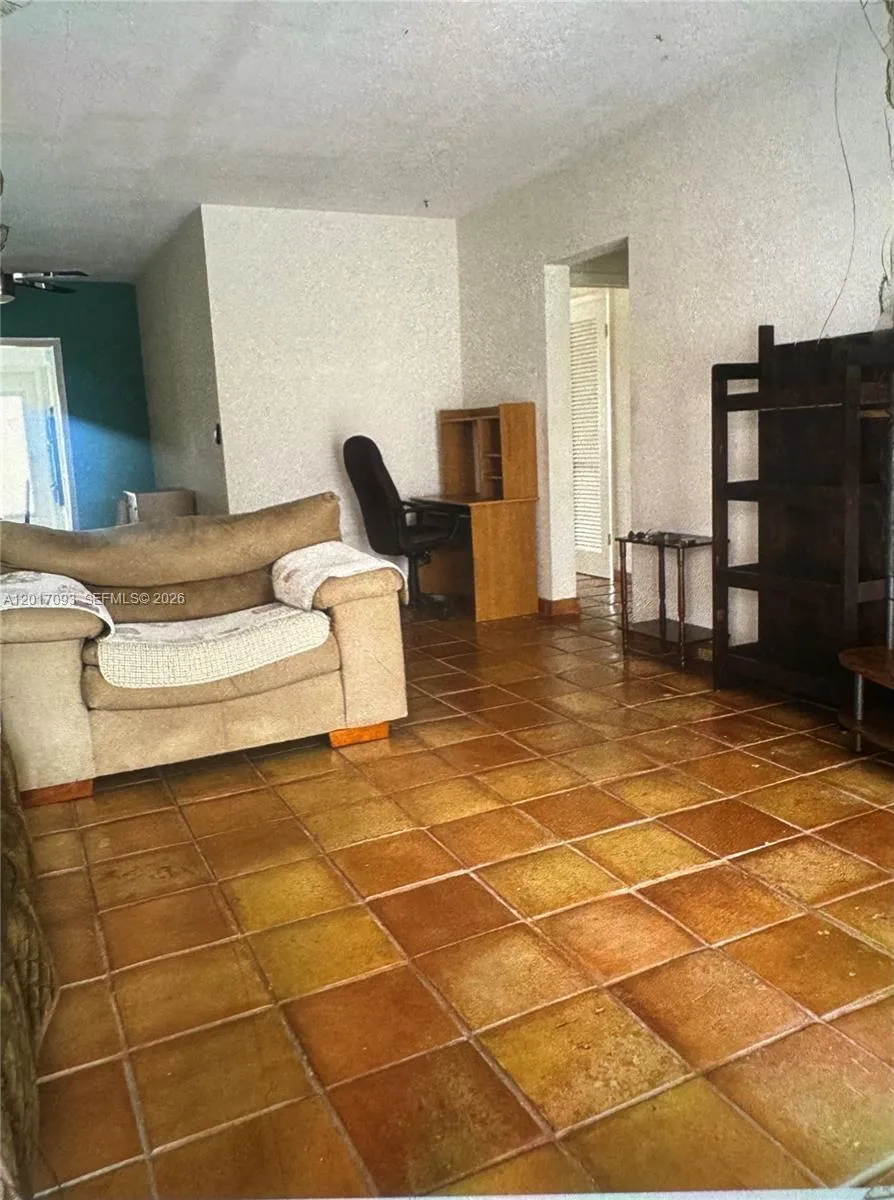 7921 East Drive #8 North Bay Village, FL 33141