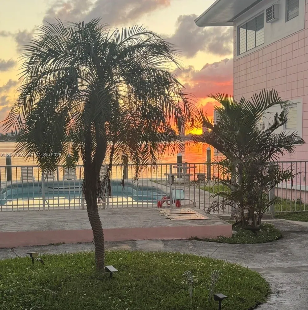 7921 East Drive #8 North Bay Village, FL 33141