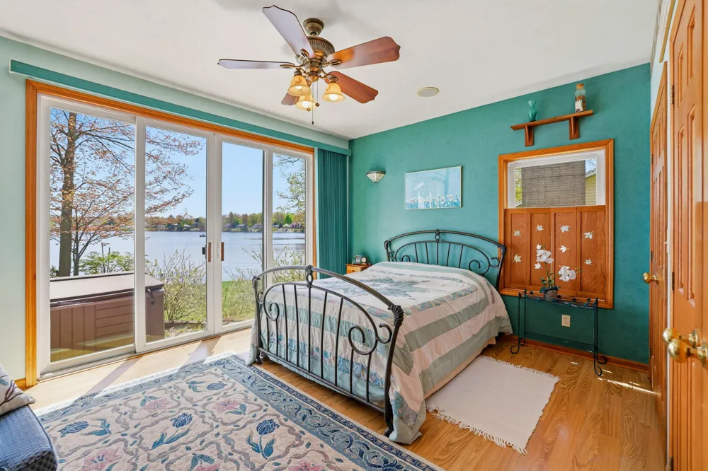 5550 Cozy Point Drive Newaygo, MI 49337
